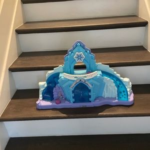 Frozen 1 Castle